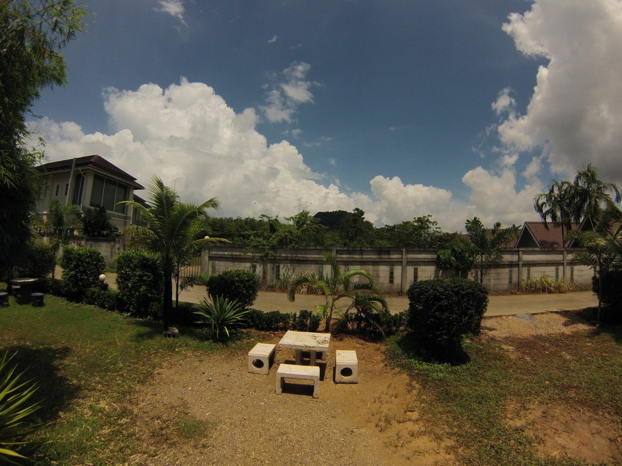 Guest House Ao Nang Bed Boxx Exterior photo